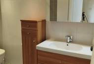 Modernes Wohnen mit Kleinstadt-Charme: Frisch sanierte, lichtdurchflutete elegante Wohnung in Stockerau