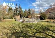 Einfamilienhaus mit großem Grundstück inkl. Garage in absoluter Ruhelage