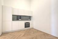 1010! Wunderschöne 2-Zimmer Altbauwohnung mit tollem Ausblick am Schottenring!