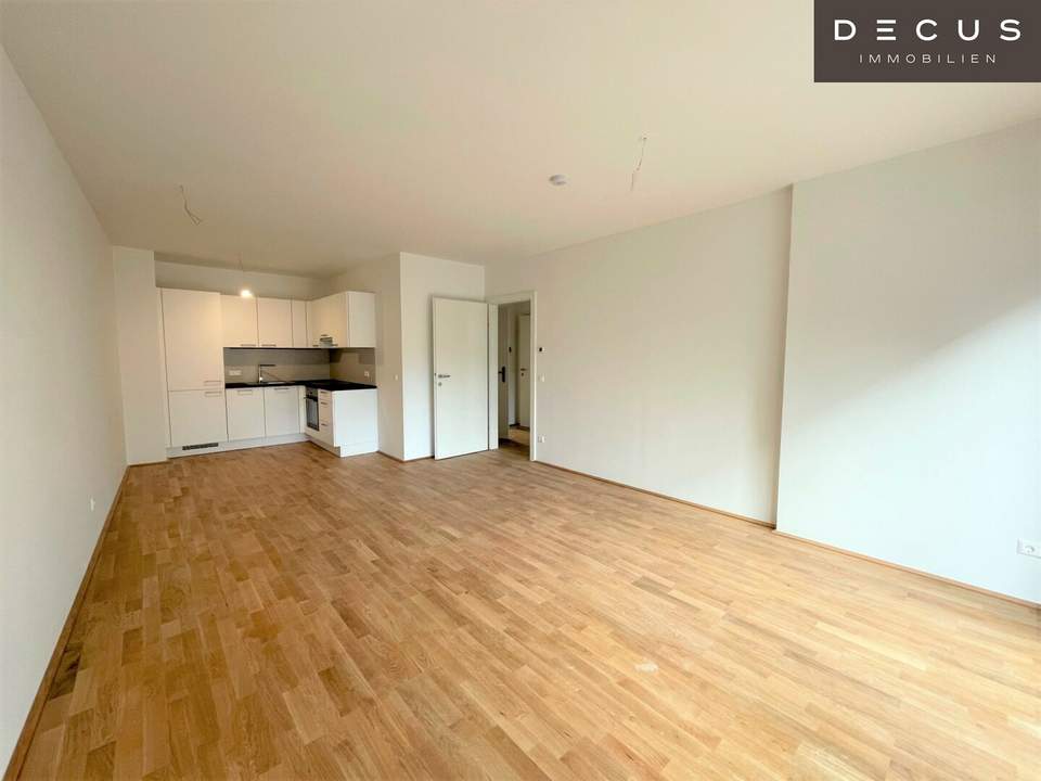 | MIETBEGINN AB 01.05.2026 | TOLLE TERRASSENWOHNUNG IM KARMELITERHOF | NÄHE RATHAUS