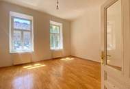 SANIERUNGSBEDÜRFTIGE HELLE WOHNUNG IM KLASSISCHEN ALTBAU
