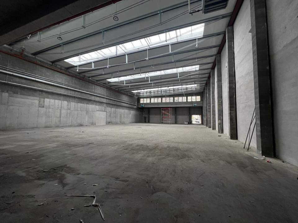 GewerbeparkTraiskirchen! Halle mit ca. 1424 m² Nutzfläche ab sofort!