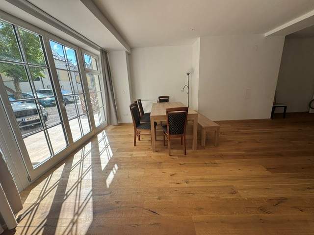 Neuer Preis! Barrierefreies Wohnen in exklusiver Stadtvilla in Baden - bahnhofs-und innenstadtnah