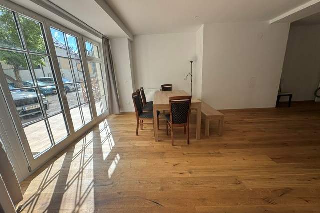 Neuer Preis! Barrierefreies Wohnen in exklusiver Stadtvilla in Baden - bahnhofs-und innenstadtnah, Wohnung-kauf, 640.000,€, 2500 Baden