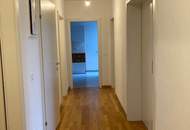 3 Zimmer-Penthouse-Wohnung mit Balkon in den grünen Innenhof gerichtet