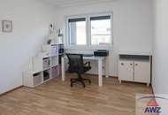 LEOMBACH: Neuwertige Doppelhaushälfte mit Garage in ruhiger und sonniger Lage zu verkaufen!