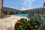 Ultimativer Luxus im Mediterranen Stil: Sensationeller Bungalow mit Pool in Exklusiver Ausstattung und Top Ruhelage, hier erfüllt sich Jeder Wohntraum