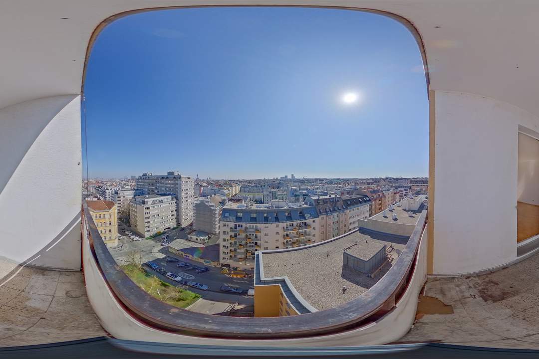 Über den Wolken II - 11. Stock: Einzigartige 3 / 4 Zimmer Loggiawohnung zum Auffrischen - perfekter Grundriss mit grandiosem Wienblick