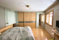 Sehr charmantes Einfamilienhaus mit traumhaftem Pool, Wintergarten, großem Carport und Garten mit einigen Extras