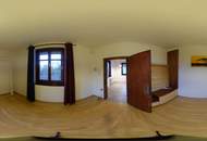 Haus mit zwei Wohneinheiten und Gartenidylle