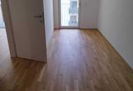 Ab 01. November: Moderne 2-Zimmer-Wohnung mit Balkon nahe U1 Rennbahnweg