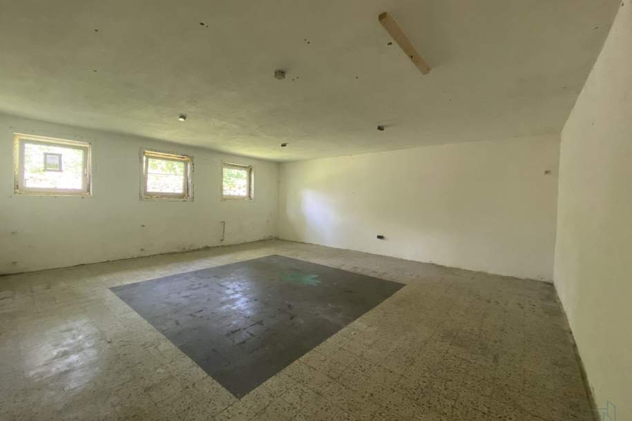 Lagerfläche im Erdgeschoß Nähe Velden!, Gewerbeobjekt-miete, 1.000,00,€, 9220 Villach Land