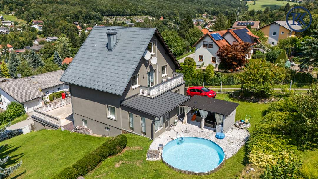 Vielseitiges Wohnhaus mit Garten, Pool & Ausblick – Ruhelage in Eichgraben