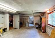 Zweifamilienhaus in ruhiger Alleinlage mit hervorragender Raumaufteilung und modernisiertem Erdgeschoss