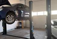 Große Halle, Werkstatt mit Lichtkuppel, Sektionaltor 5m breit, 4,30m hoch und WC, inkl. PKW Parkplatz und 2 Hebebühnen PROVISIONSFREI!!!