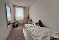 4-Zimmer-Familienhit mit Loggia und Dachterrasse neben der U3!