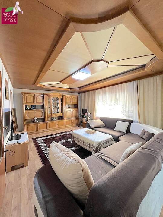 Einfamilienhaus mit 95 m² Wohnfläche, Keller, Garage und 416 m² Garten in Eggern