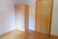 4 Zimmer Wohnung 97 m² mit kleinem Garten und Sichtglas Kaminofen