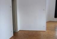 Gebrauchte 84,32 m2 Altbauwohnung plus 4,6m2 Balkon/ Weitblick / 2. Liftstock (Top 30)