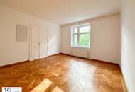 Helle 3 Zimmer Stilaltbauwohnung mit kleinem Balkon