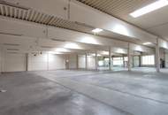 Halle mit Büro