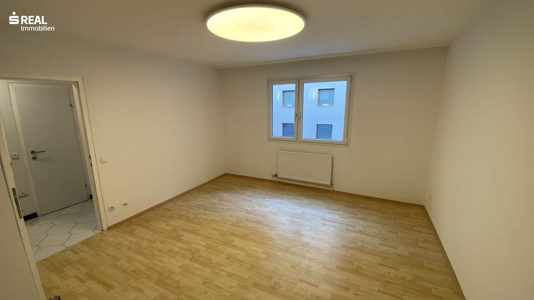 2 Zimmer, 5 Jahre befristet, Hauszentralheizung