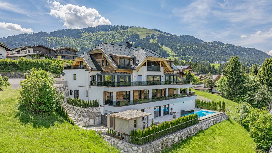 Luxusvilla in Top-Ruhelage mit unverbaubarem Kaiserblick