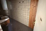 Großzügige Altbauwohnung mit 86 m² Terrasse am Hauptplatz von Tulln – Wohnen und Arbeiten