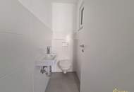 ERSTBEZUG! SCHLÜSSELFERTIG. 144 m² WOHNNUTZFLÄCHE, 5 ZIMMER, 2 BÄDER, 3 WC's, TRAUMHAFTE DACHTERRASSE MIT 31 m², INKLKUSIVE KFZ-STELLPLATZ.