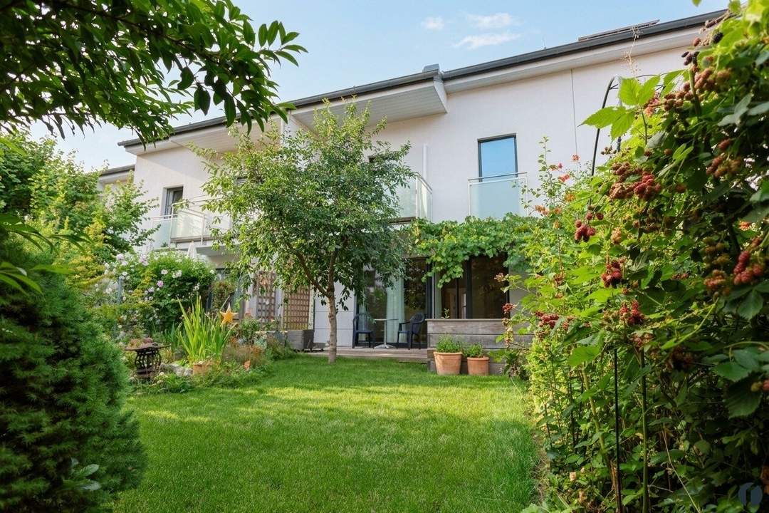 Gepflegtes Reihenhaus mit Garten und Carport zu mieten