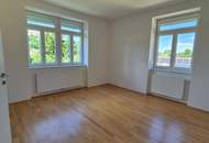 SCHÖNE 3-ZIMMERWOHNUNG MIT TRAUMTERRASSE