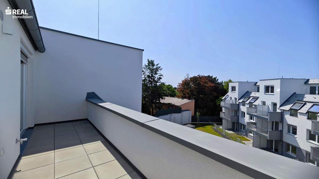 MODERNE 3-ZIMMER TERRASSENWOHNUNG IN DER HIRSCHSTETTNER STRASSE