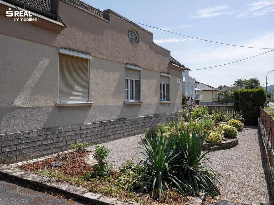Interessante Liegenschaft auf 1.958m² Grund - 120m² Wohnfläche plus Garage, Lager, Schuppen, Keller und Rohdachboden!