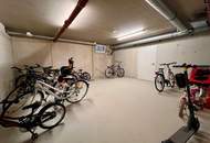 Klassische 2-Zimmer-Wohnung mit großem Balkon - verfügbar ab April 2026