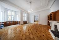 LÄSST JEDES ALTBAU-LIEBHABER-HERZ HÖHER SCHLAGEN: Gesamte BELETAGE mit über 200 qm in Bennogasse!