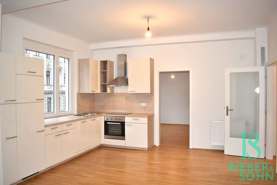 Sehr gepflegte, lichtdurchflutete 3-Zimmer Mietwohnung mit Blick auf die Baumkronen – Heizung, WW inklusive, Wohnung-miete, 1.840,00,€, 1010 Wien 1., Innere Stadt