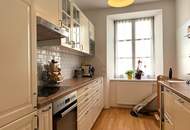 Schöne 3-Zimmer-Altbauwohnung mit Balkon