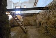 Dreikanthof mit vier Grundstücken in einer Sackgasse (ruhige Lage)