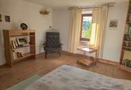 Wunderschöner Dreikanthof in Ruhelage mit Reithalle