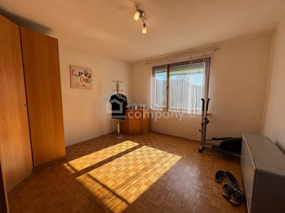 Wohnhaus in ruhiger Lage, Leoben-Waasen