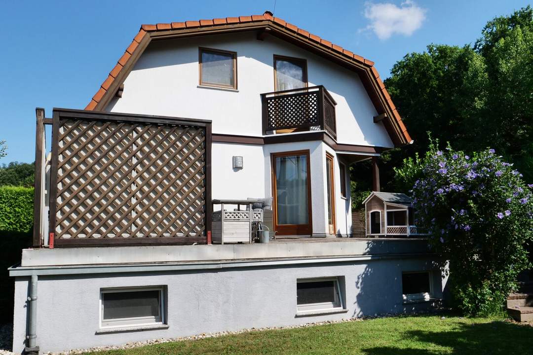 Bezauberndes Haus in Waldrandlage am Kolbeterberg - Naturidylle und Stadtnähe vereint