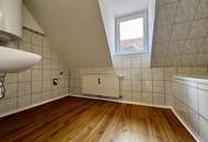 Großzügige 4-Zimmer-DG-Wohnung am Griesplatz – WG-geeignet & sofort verfügbar