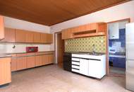 Sanierungsbedürftige 2-Zimmer-Wohnung mit Balkon