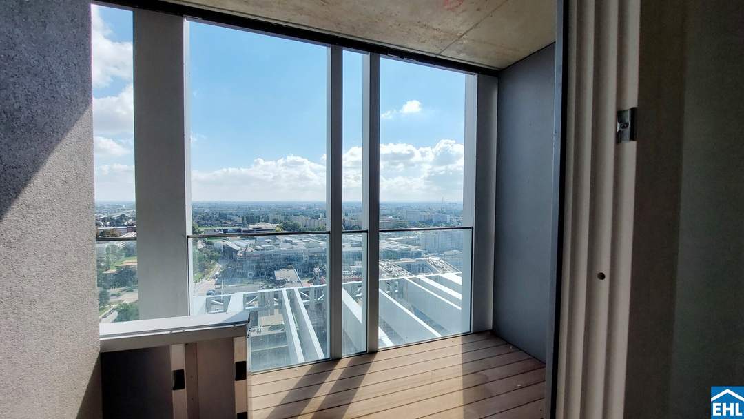 Modernes Wohnen mit Pool &amp; Sauna – TOWER HOMES – V22