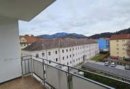 Erstbezug nach Sanierung - 3- Zimmerwohnung mit Loggia