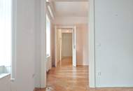 Stilaltbauwohnung mit 45m² Wohnsalon | Nähe Naschmarkt und 1. Bezirk | unbefristet | sehr hell im 4. Liftstock