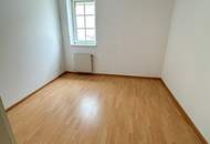 Charmante 3-Zimmer-Wohnung mit praktischer Raumaufteilung & Autoabstellplatz