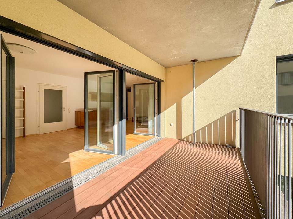 Exklusives 4-Zimmer Apartment mit südseitiger Freifläche &amp; PKW-Stellplatz Nähe Mariahilferstraße