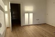 Coole, helle Altbauwohnung- NEU Saniert, 2 Min. zu Fuß zur U6- ProvisonsFREI