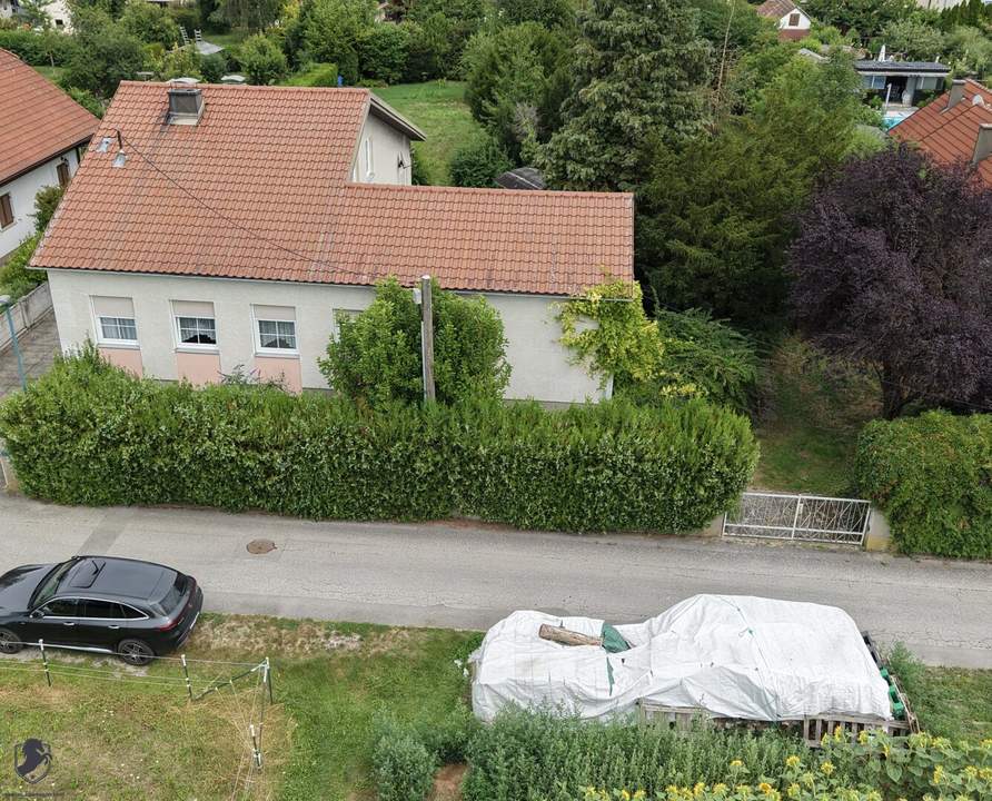 Großzügiges Einfamilienhaus auf 2.006 m² Baulandgrundstück in Traismauer